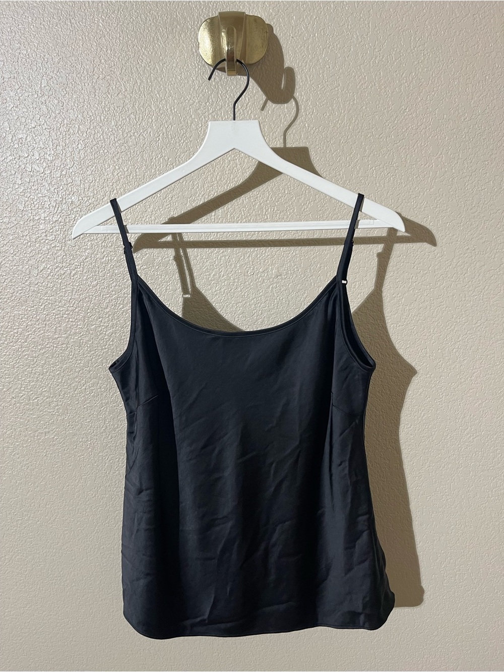Saintart Classic Black Women's Satin-Feel Camisole